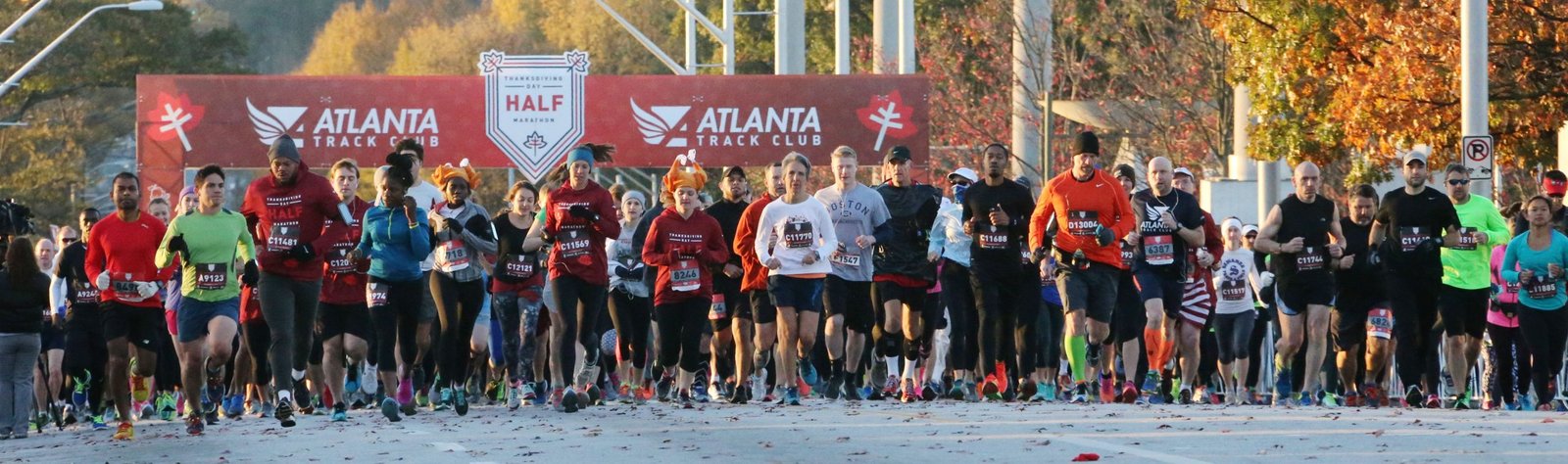 Atlanta Thanksgiving Day Half Marathon, turner field, 5k, atlanta, track club, runners, joggers